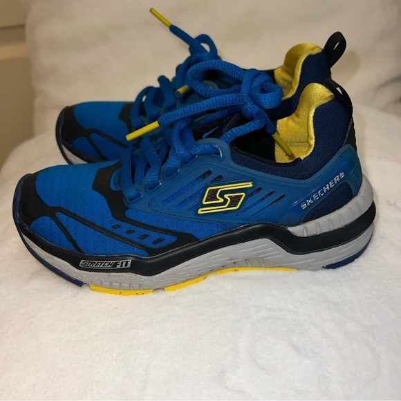 Boys Skechers Hyperjolt Size 11.5 Gently Preloved EC - Picture 3 of 7